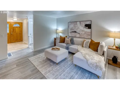 10525 SW 63rd Drive Portland OR 97219