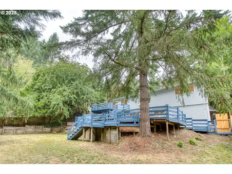 10525 SW 63rd Drive Portland OR 97219