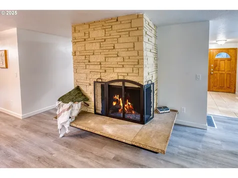 10525 SW 63rd Drive Portland OR 97219