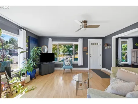 9418 N Allegheny Avenue Portland OR 97203