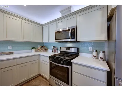 27 NW 6th Place Warrenton OR 97146