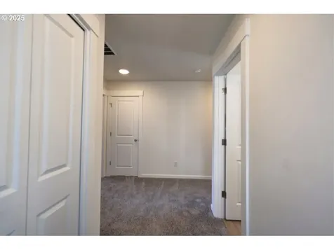 27 NW 6th Place Warrenton OR 97146