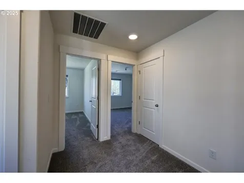 27 NW 6th Place Warrenton OR 97146