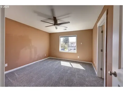 27 NW 6th Place Warrenton OR 97146