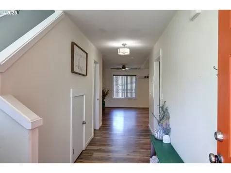 27 NW 6th Place Warrenton OR 97146