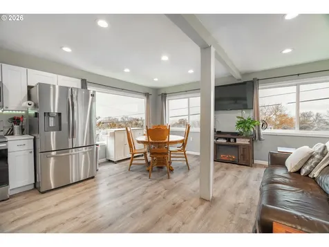 2410 E 12th Street The Dalles OR 97058