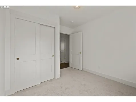 1251 SW Oregon Avenue Dallas OR 97338