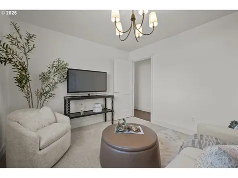 1251 SW Oregon Avenue Dallas OR 97338