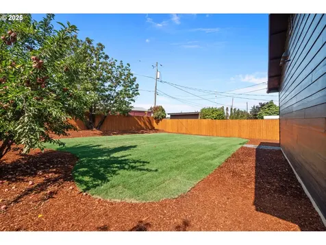 1251 SW Oregon Avenue Dallas OR 97338