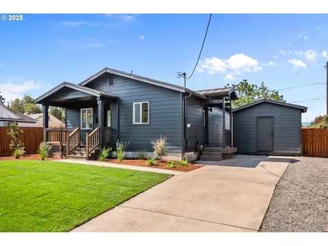 1251 SW Oregon Avenue Dallas OR 97338