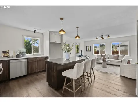 1251 SW Oregon Avenue Dallas OR 97338