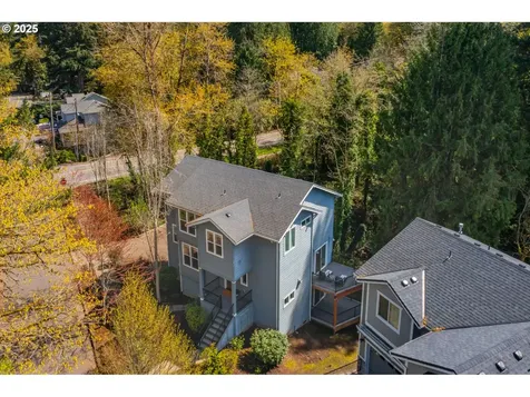 3510 SW Arnold Street Portland OR 97219