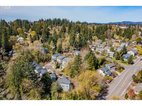 3510 SW Arnold Street Portland OR 97219