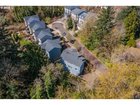 3510 SW Arnold Street Portland OR 97219