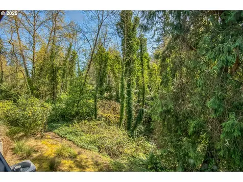 3510 SW Arnold Street Portland OR 97219