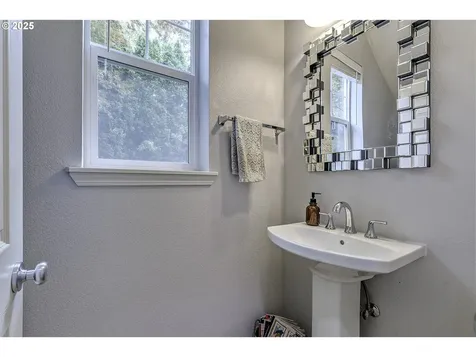 17206 NW Widgi Creek Court Beaverton OR 97006