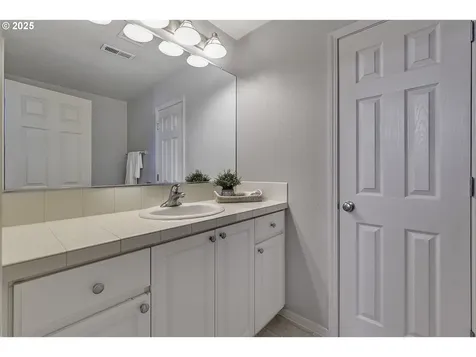 17206 NW Widgi Creek Court Beaverton OR 97006