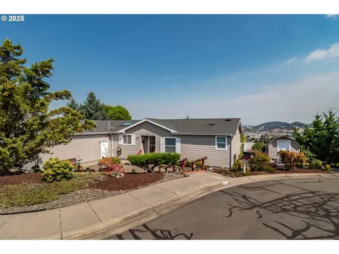 110 Morning Crest Court Roseburg OR 97471