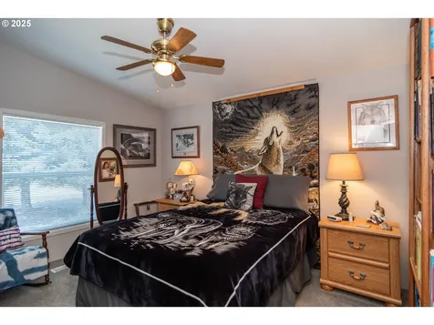 110 Morning Crest Court Roseburg OR 97471