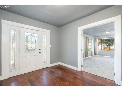 289 Harbor Street Florence OR 97439