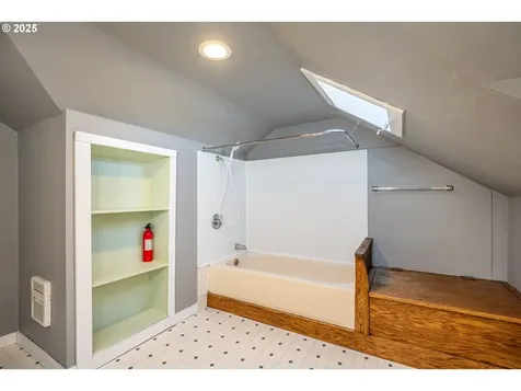 289 Harbor Street Florence OR 97439