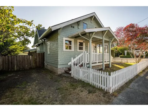 289 Harbor Street Florence OR 97439