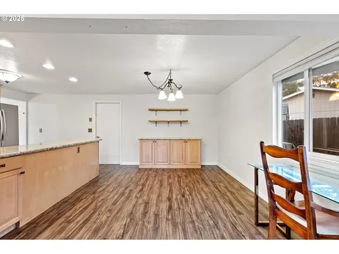 943 Saville Avenue Eugene OR 97404