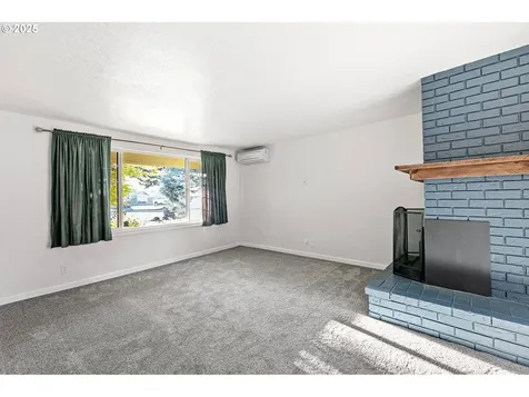 943 Saville Avenue Eugene OR 97404