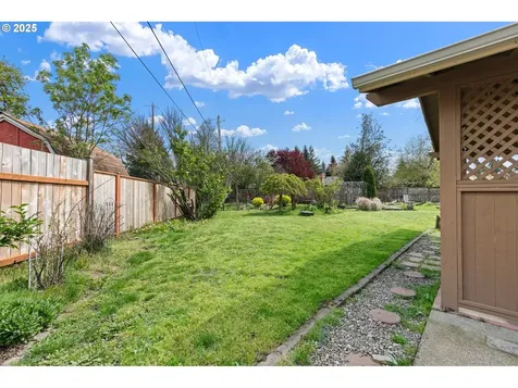 943 Saville Avenue Eugene OR 97404