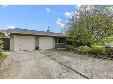943 Saville Avenue Eugene OR 97404