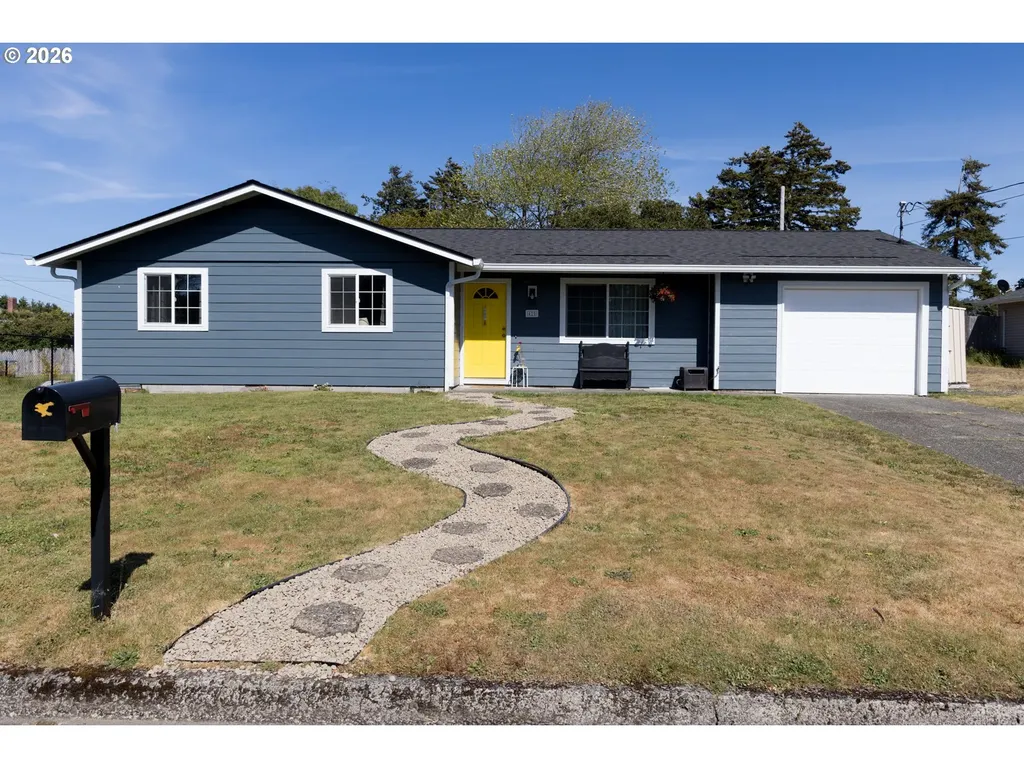 420 Juniper Street Florence OR 97439
