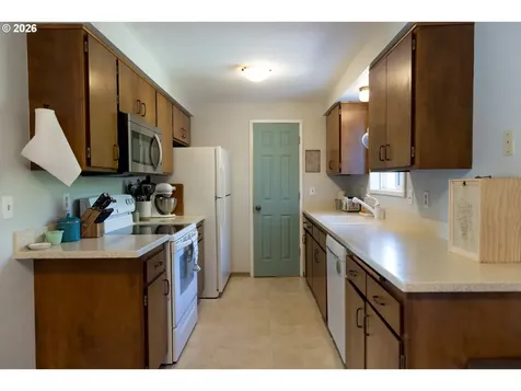 420 Juniper Street Florence OR 97439