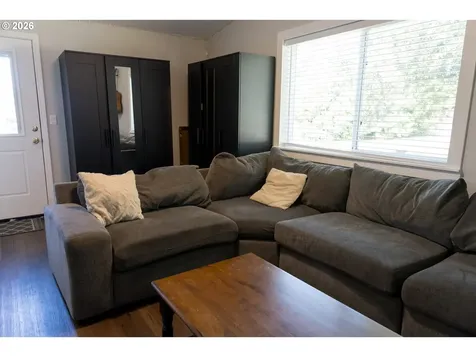 420 Juniper Street Florence OR 97439