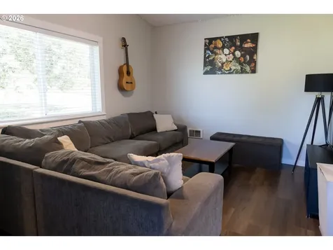 420 Juniper Street Florence OR 97439