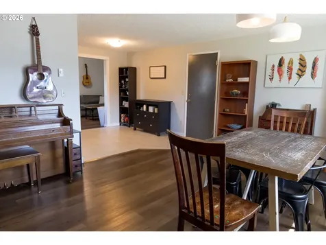 420 Juniper Street Florence OR 97439