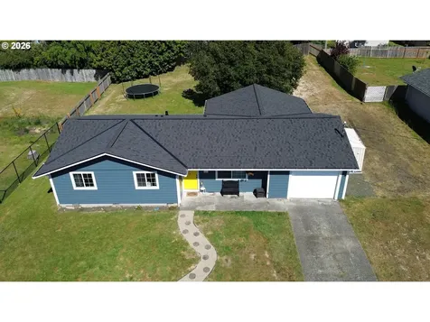 420 Juniper Street Florence OR 97439