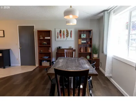 420 Juniper Street Florence OR 97439
