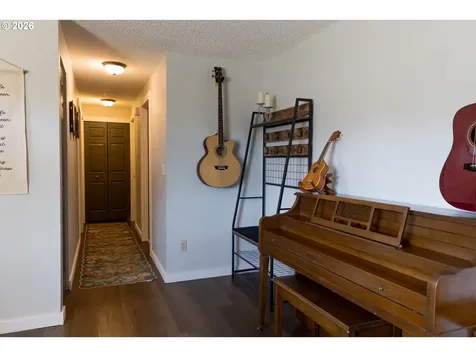 420 Juniper Street Florence OR 97439
