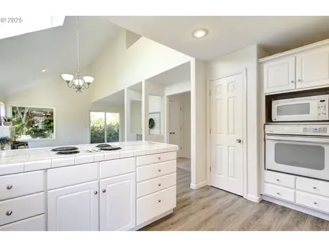 13102 SE 26th Street Vancouver WA 98683