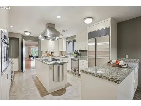 1776 SW Montgomery Drive Portland OR 97201