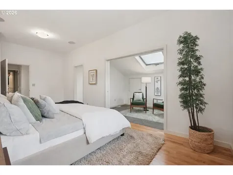 1776 SW Montgomery Drive Portland OR 97201