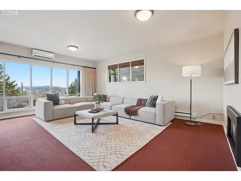 1776 SW Montgomery Drive Portland OR 97201