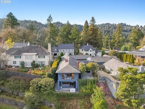 1776 SW Montgomery Drive Portland OR 97201