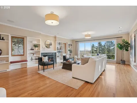 1776 SW Montgomery Drive Portland OR 97201