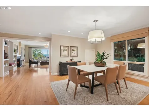 1776 SW Montgomery Drive Portland OR 97201