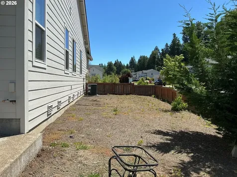 1525 N River Alder Street Canby OR 97013