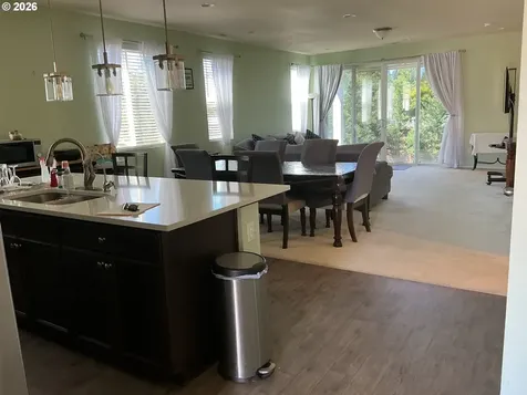 1525 N River Alder Street Canby OR 97013