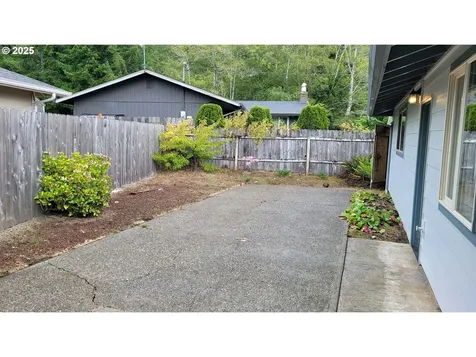 3110 Munsel Lake Road Florence OR 97439