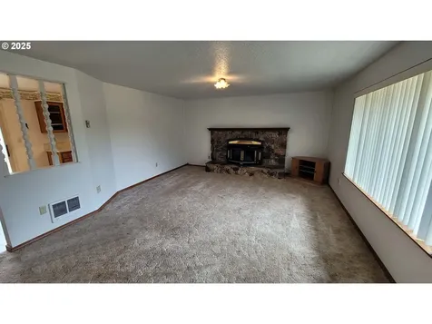 3110 Munsel Lake Road Florence OR 97439