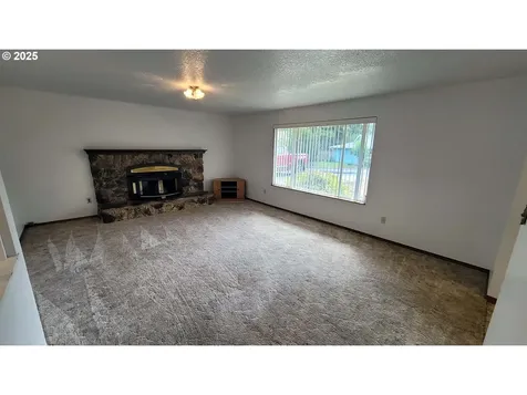 3110 Munsel Lake Road Florence OR 97439